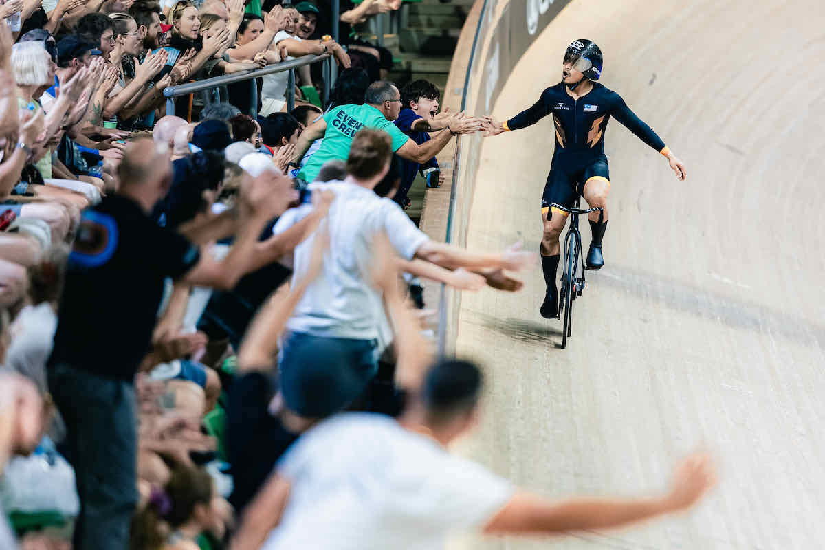 Amazing Awang snatches keirin gold in Perth