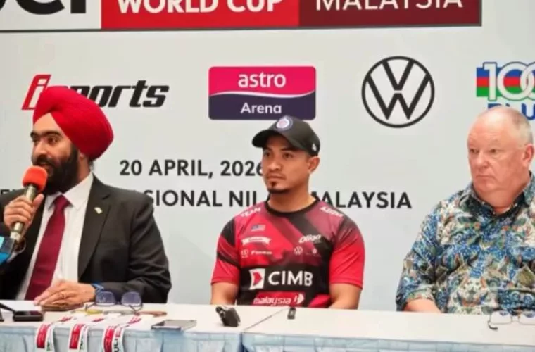 Huge field stands between Awang and the perfect goodbye