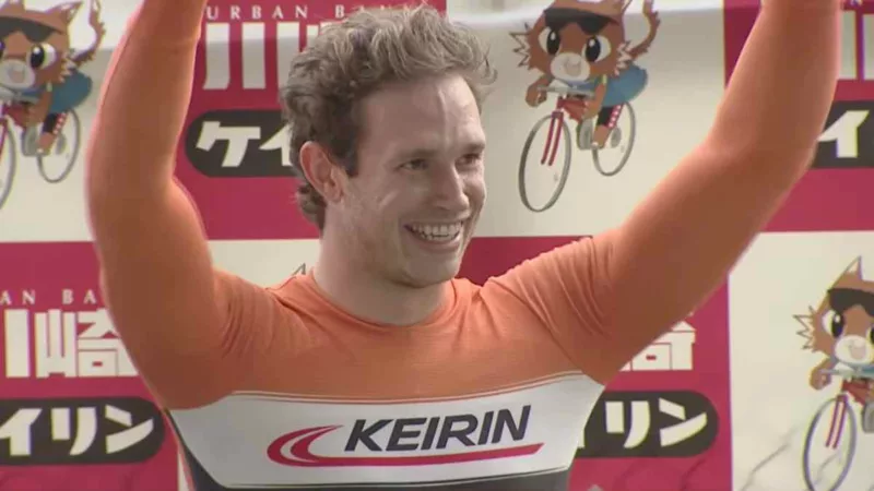Lavreysen made to work for his final Keirin World Series win